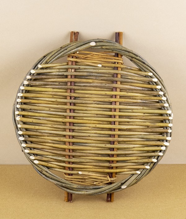 Worcestershire willow tension tray / trivet