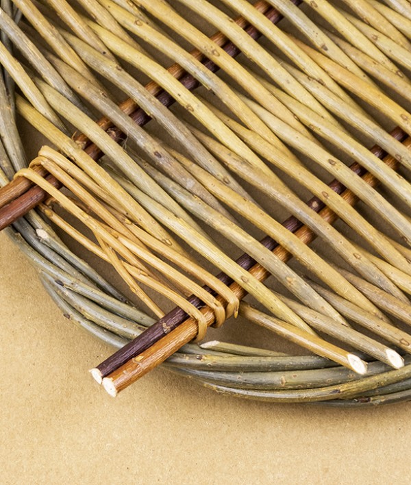 Worcestershire willow tension tray / trivet